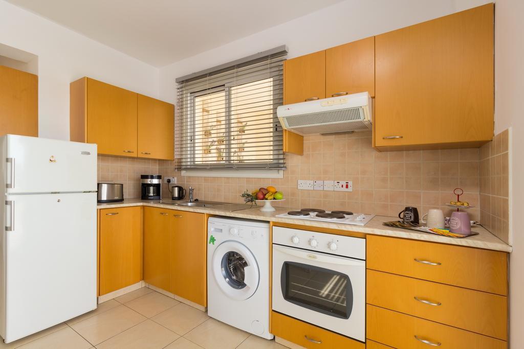 Elena Court Apt 401 Leilighet Lárnaka Eksteriør bilde